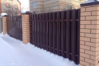 Забор из евроштакетника в шахматном порядке 30 метров фото в Балашихе