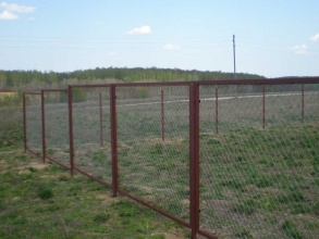 Забор из сетки рабицы в натяг секционный 12 метров фото в Балашихе